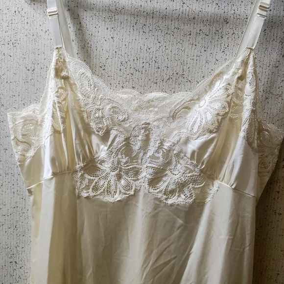 Vintage Shadowline Slip Dress Nightgown Honeymoon Cream Lace Sz 36 28 USA Clean - Picture 2 of 10